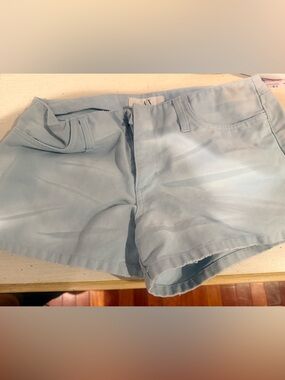 New Never Worn Armani Exchange Pale Blue Women’s distressed denim Shorts size 8